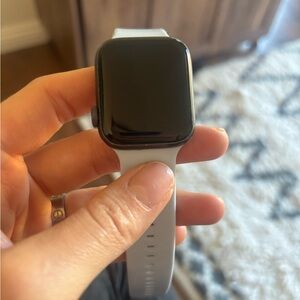 Apple Watch Series 5 Smartwatch